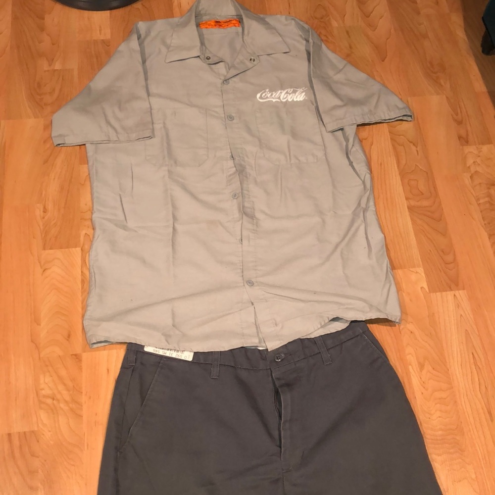 COPY - Men’s Coca Cola work uniform sz M-L